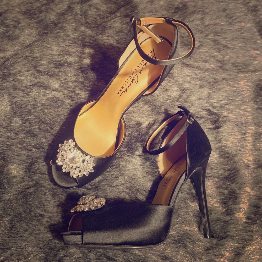 BNWOB Badgley Mischka Black Sparkle Pumps